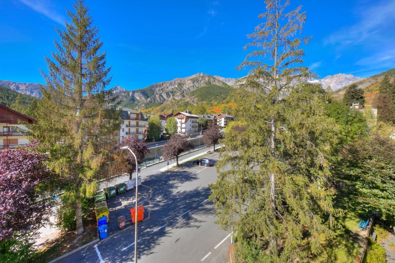 Il Rododendro City Center - Happy Rentals Bardonecchia Exteriör bild