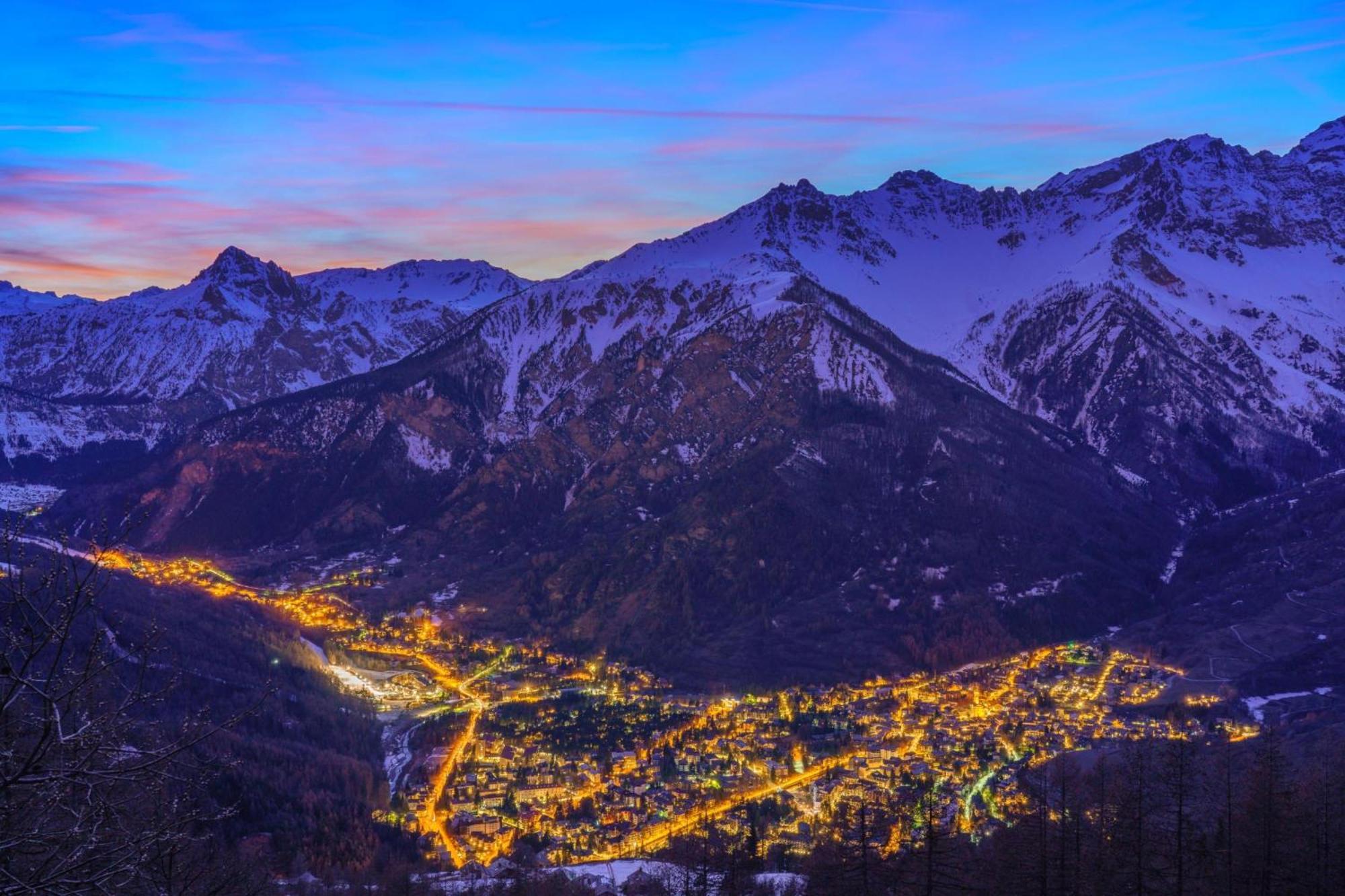 Il Rododendro City Center - Happy Rentals Bardonecchia Exteriör bild